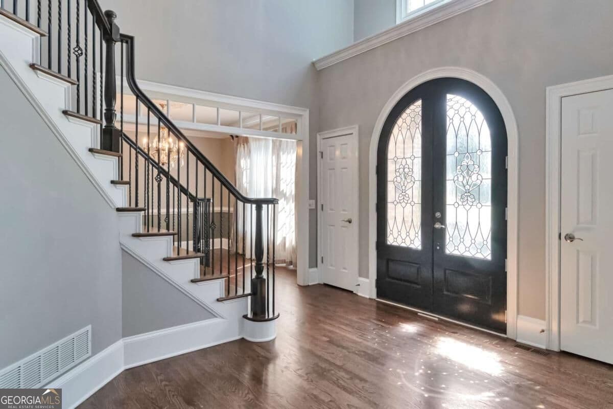 5 bedroom, 6.5 bathroom, 5,469 sq ft single family residence for rent at 1421 Castlebrooke Way, Marietta, GA 30066 for $7,500 a month — photo 5