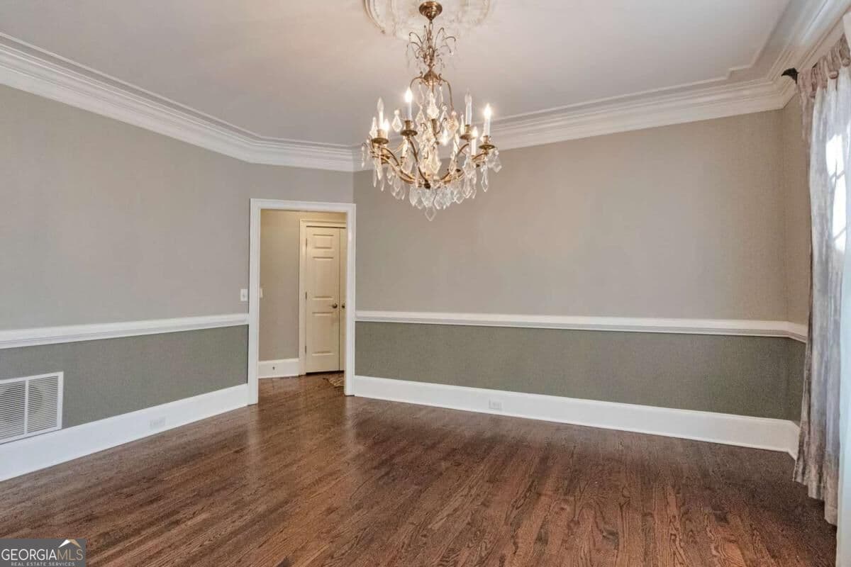 5 bedroom, 6.5 bathroom, 5,469 sq ft single family residence for rent at 1421 Castlebrooke Way, Marietta, GA 30066 for $7,500 a month — photo 8