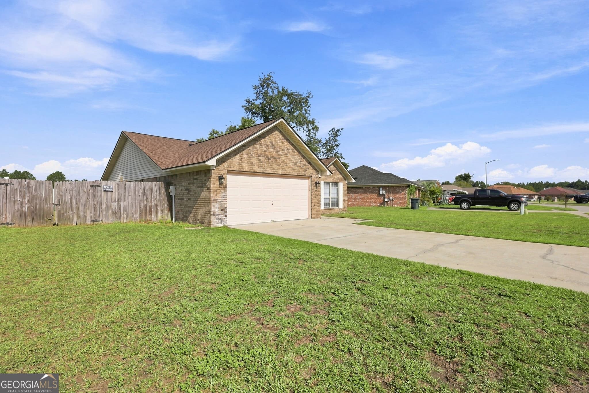 3 bedroom, 2 bathroom single family residence for sale at 176 Wayfair Lane, Hinesville, GA 31313 — photo 2