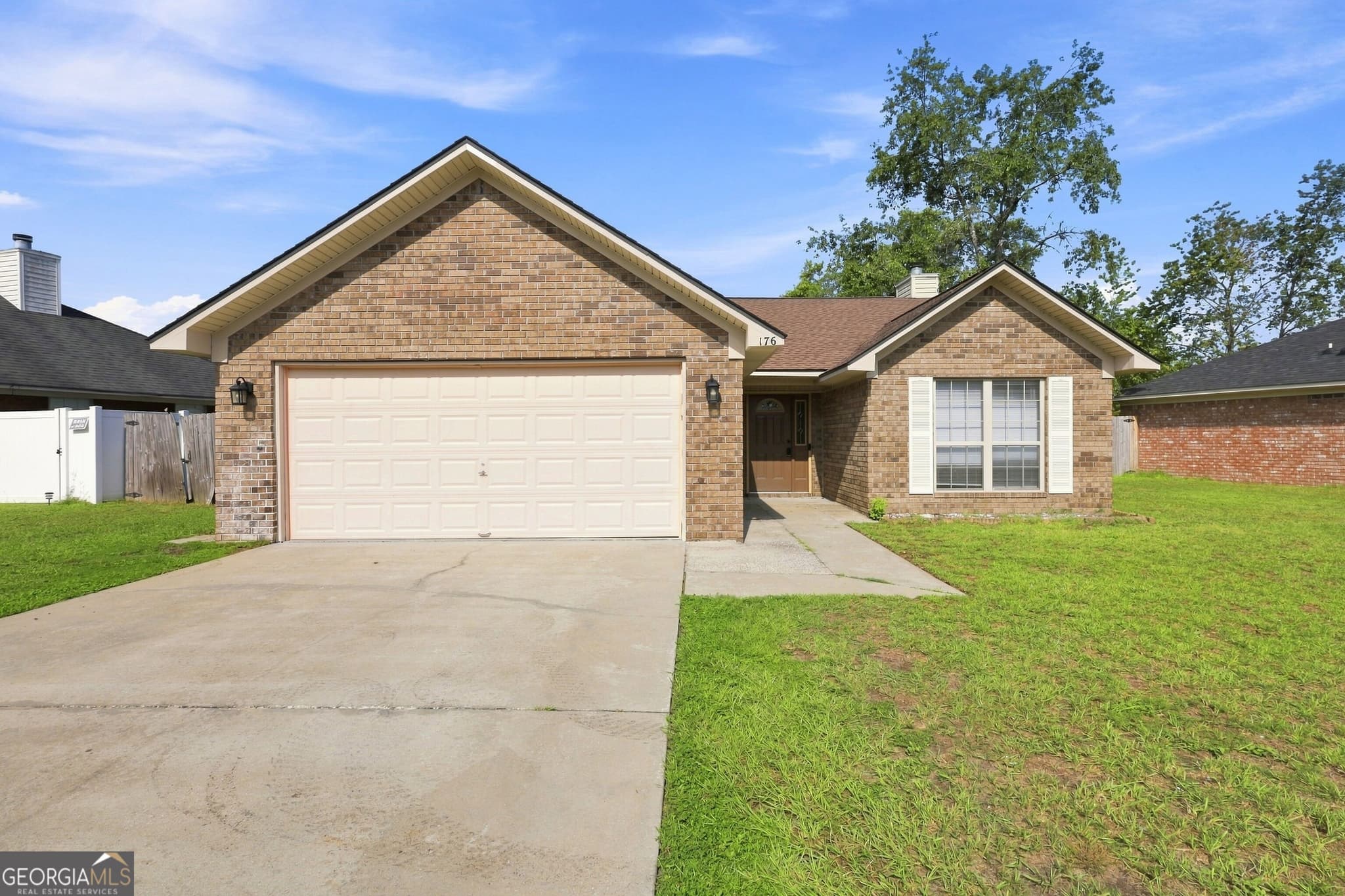 3 bedroom, 2 bathroom single family residence for sale at 176 Wayfair Lane, Hinesville, GA 31313 — photo 4