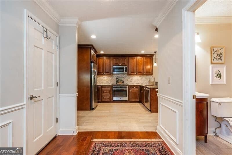 5 bedroom, 3.5 bathroom, 3,228 sq ft single family residence for sale at 4519 Lashley Court, Marietta, GA 30068 — photo 10