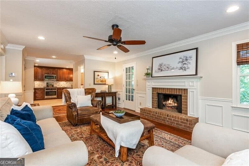 5 bedroom, 3.5 bathroom, 3,228 sq ft single family residence for sale at 4519 Lashley Court, Marietta, GA 30068 — photo 8
