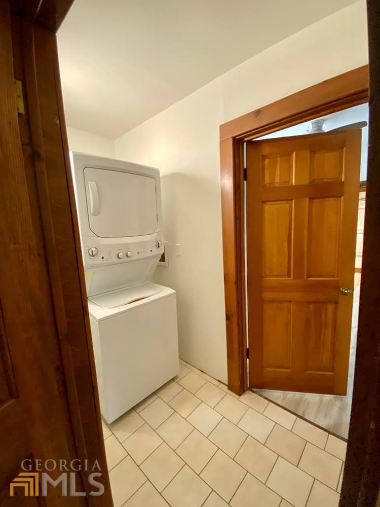 2 bedroom, 2 bathroom, 1,000 sq ft duplex for rent at 232 Sydney Street B, Atlanta, GA 30312 for $2,100 a month — photo 9