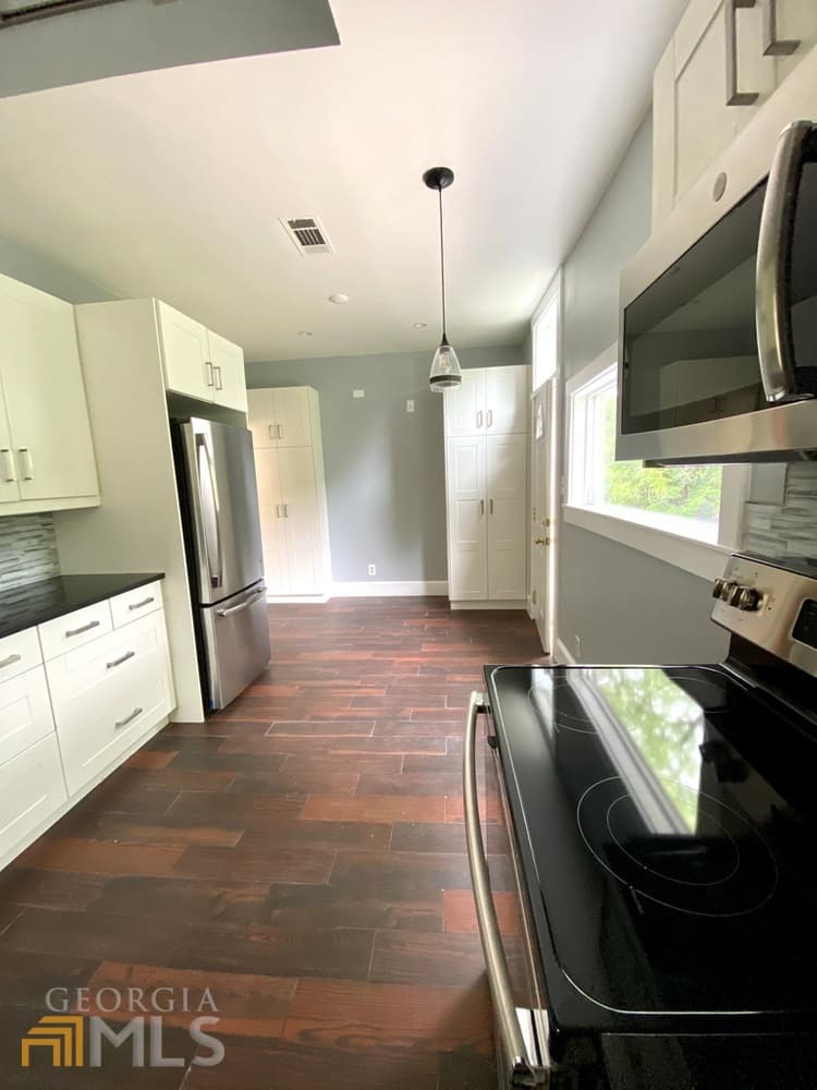 2 bedroom, 2 bathroom, 1,000 sq ft duplex for rent at 232 Sydney Street B, Atlanta, GA 30312 for $2,100 a month — photo 4