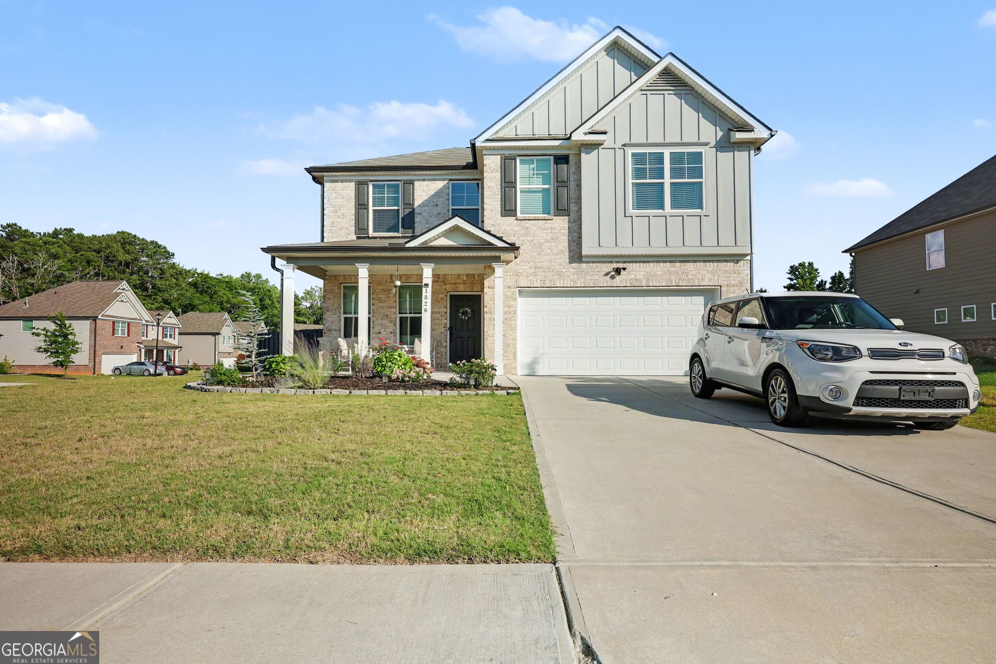 3 bedroom, 2.5 bathroom, 2,293 sq ft single family residence for sale at 1826 Woodsley Court, Loganville, GA 30052 — photo 2