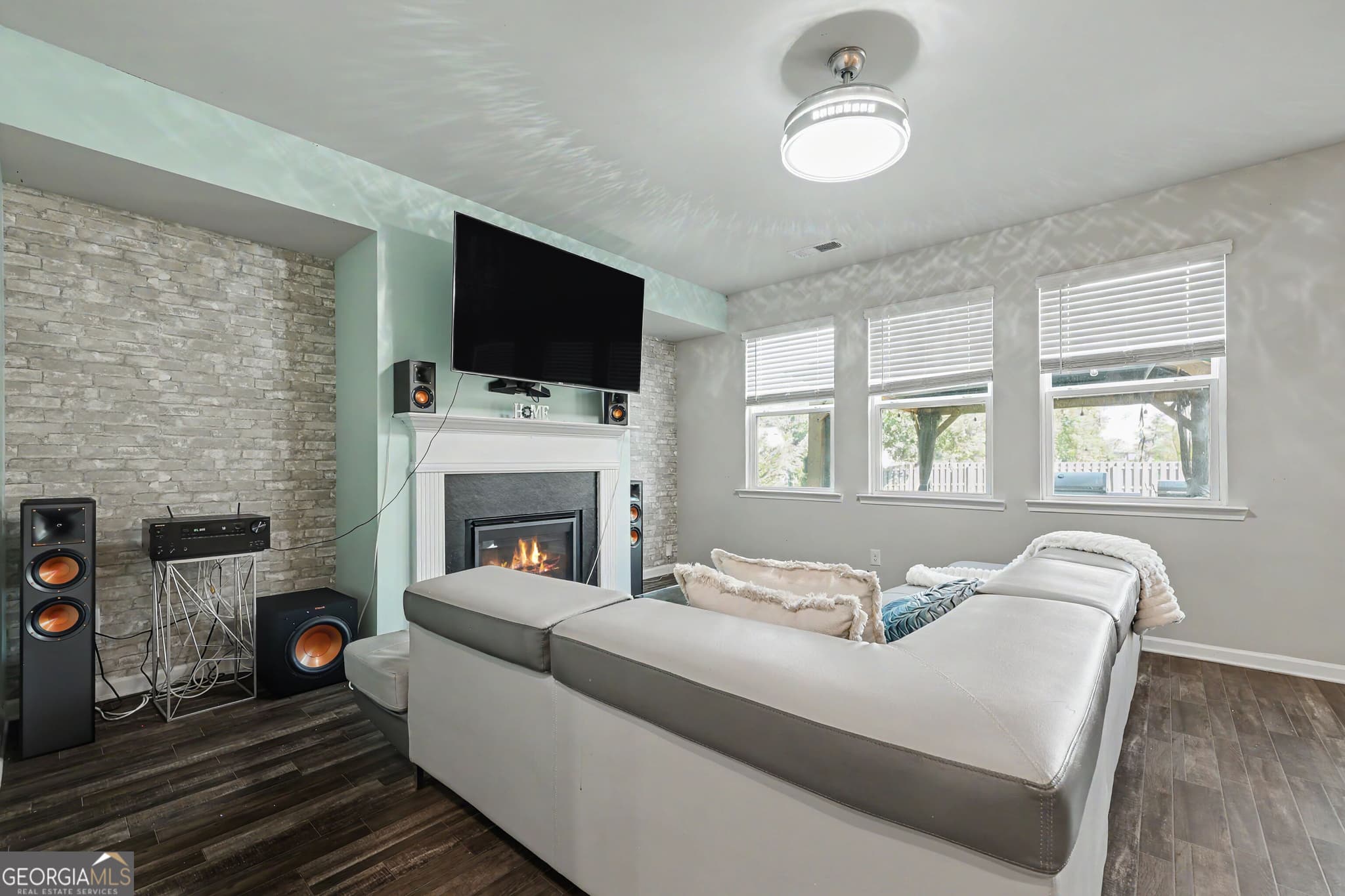 3 bedroom, 2.5 bathroom, 2,293 sq ft single family residence for sale at 1826 Woodsley Court, Loganville, GA 30052 — photo 6