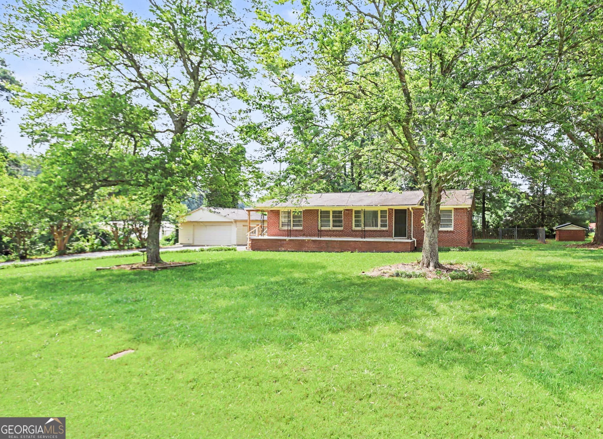 3 bedroom, 3 bathroom, 1,200 sq ft single family residence for sale at 3338 Bailey Road, Dacula, GA 30019