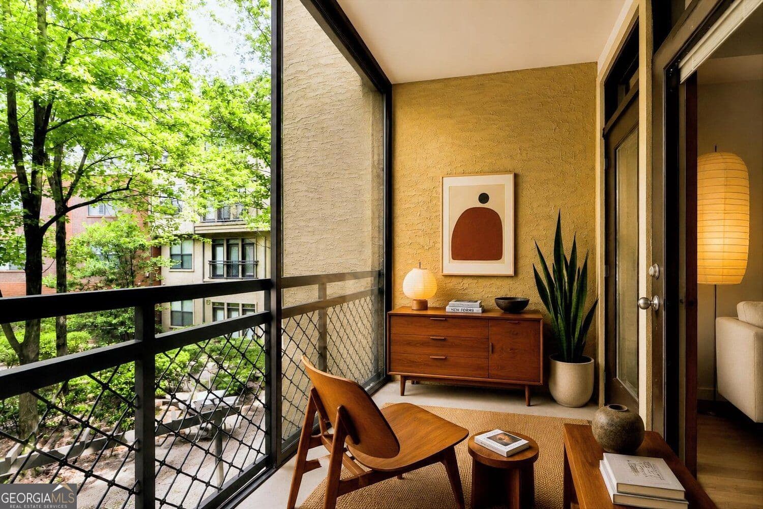 1 bedroom, 1 bathroom, 884 sq ft condominium for sale at 400 17th Street 1233, Atlanta, GA 30363 — photo 3