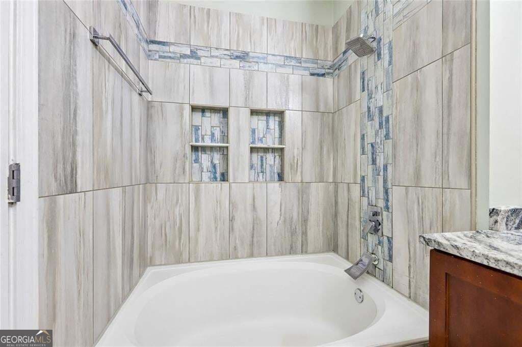 1 bedroom, 1 bathroom, 884 sq ft condominium for sale at 400 17th Street 1233, Atlanta, GA 30363 — photo 4