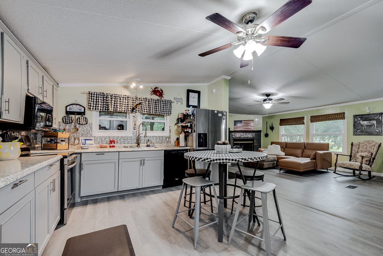 3 bedroom, 2 bathroom, 1,848 sq ft manufactured home,single family residence for sale at 150 Reed Street, Meldrim, GA 31318 — photo 9