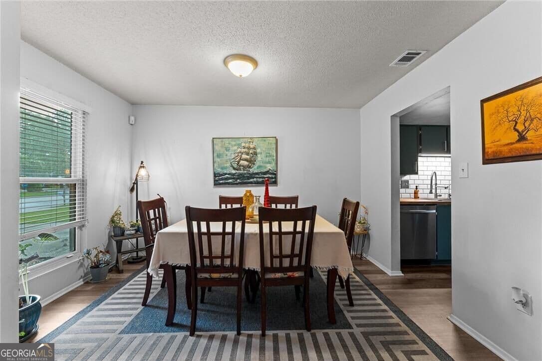 4 bedroom, 2 bathroom, 2,271 sq ft single family residence for sale at 606 Tibet Avenue, Savannah, GA 31406 — photo 7