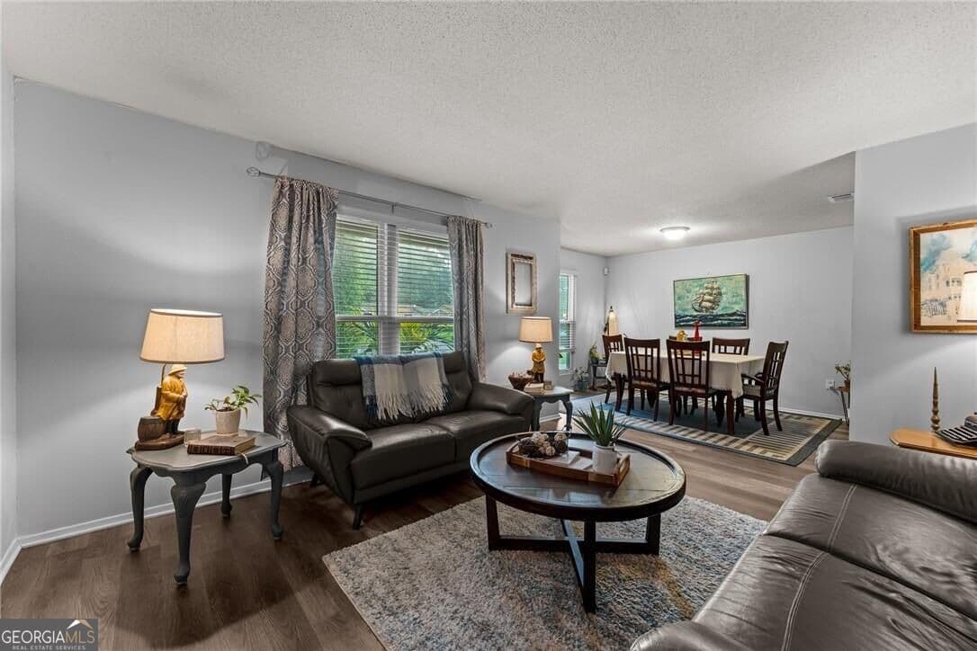4 bedroom, 2 bathroom, 2,271 sq ft single family residence for sale at 606 Tibet Avenue, Savannah, GA 31406 — photo 5