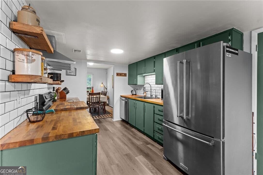 4 bedroom, 2 bathroom, 2,271 sq ft single family residence for sale at 606 Tibet Avenue, Savannah, GA 31406 — photo 10