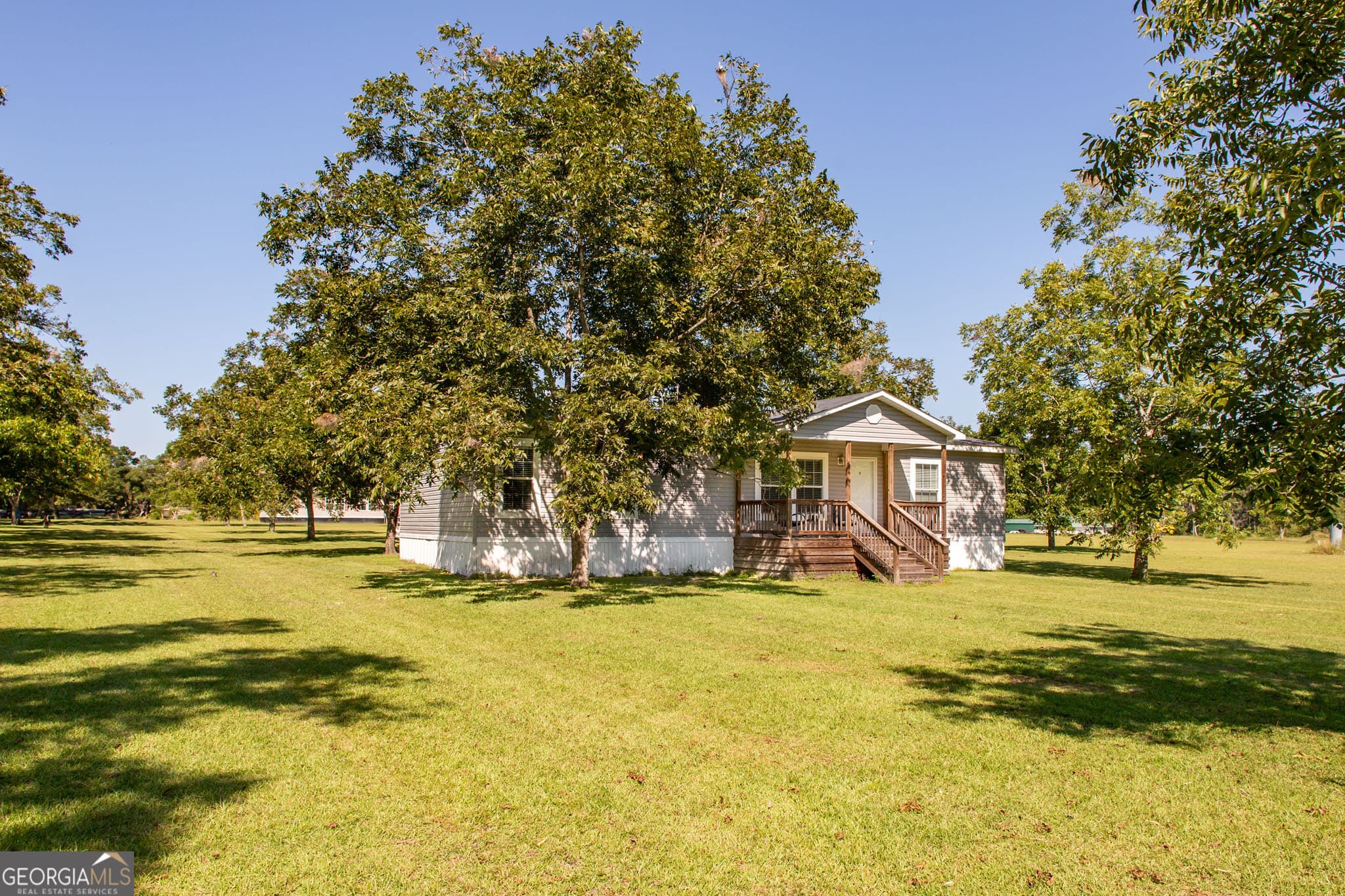 3 bedroom, 2 bathroom, 1,568 sq ft manufactured home,mobile home sold at 2702 Ware Street, Blackshear, GA 31516