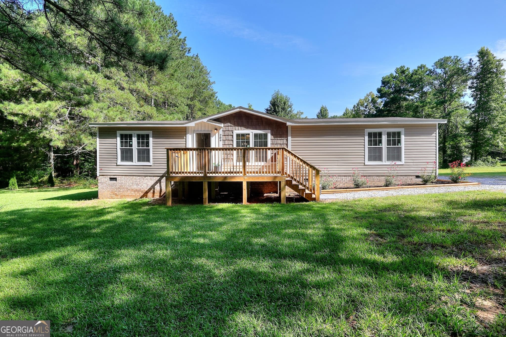 3 bedroom, 2 bathroom, 1,456 sq ft single family residence sold at 209 Jack Sharp Road, Colbert, GA 30628