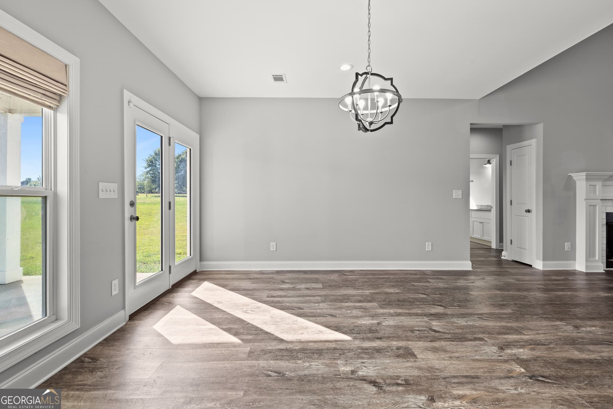 4 bedroom, 2.5 bathroom, 2,330 sq ft single family residence under contract at 1641 County Rd 548, Lanett, AL 36863 — photo 9