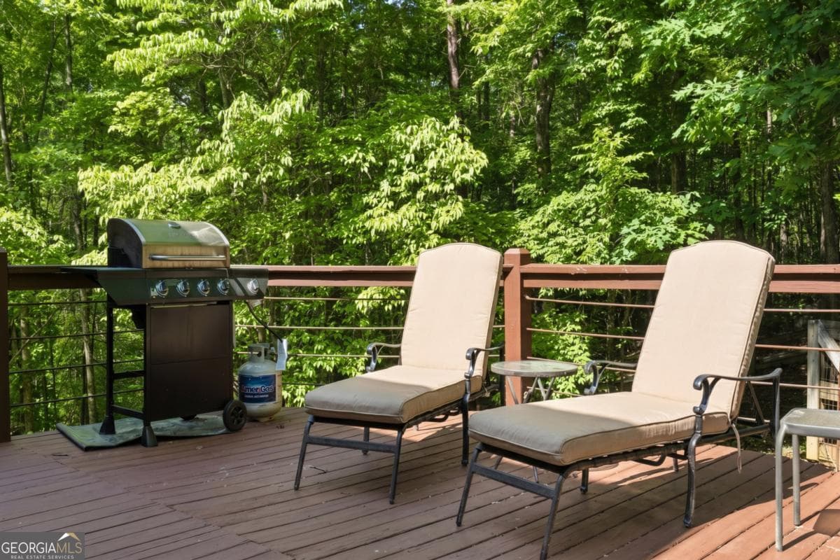 3 bedroom, 3 bathroom, 3,240 sq ft cabin,single family residence for sale at 220 Solar Drive, Blue Ridge, GA 30513 — photo 9