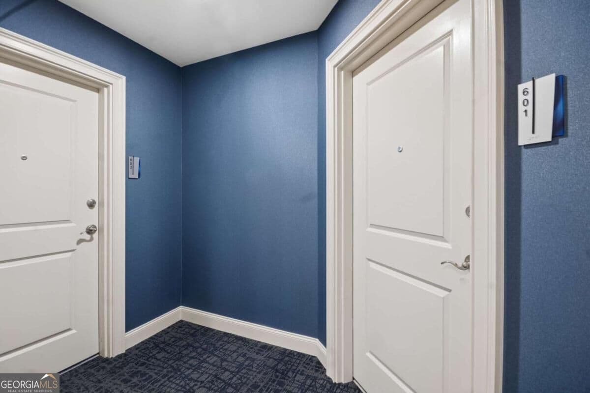 2 bedroom, 2.5 bathroom, 1,535 sq ft condominium for sale at 270 17th Street 601, Atlanta, GA 30363 — photo 2