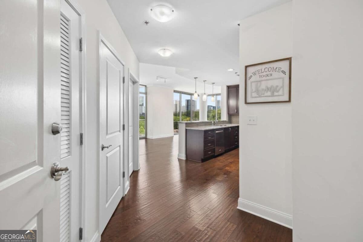 2 bedroom, 2.5 bathroom, 1,535 sq ft condominium for sale at 270 17th Street 601, Atlanta, GA 30363 — photo 3