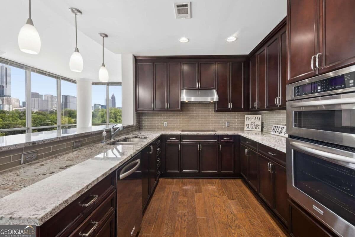 2 bedroom, 2.5 bathroom, 1,535 sq ft condominium for sale at 270 17th Street 601, Atlanta, GA 30363 — photo 5