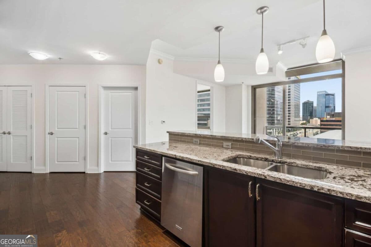 2 bedroom, 2.5 bathroom, 1,535 sq ft condominium for sale at 270 17th Street 601, Atlanta, GA 30363 — photo 9