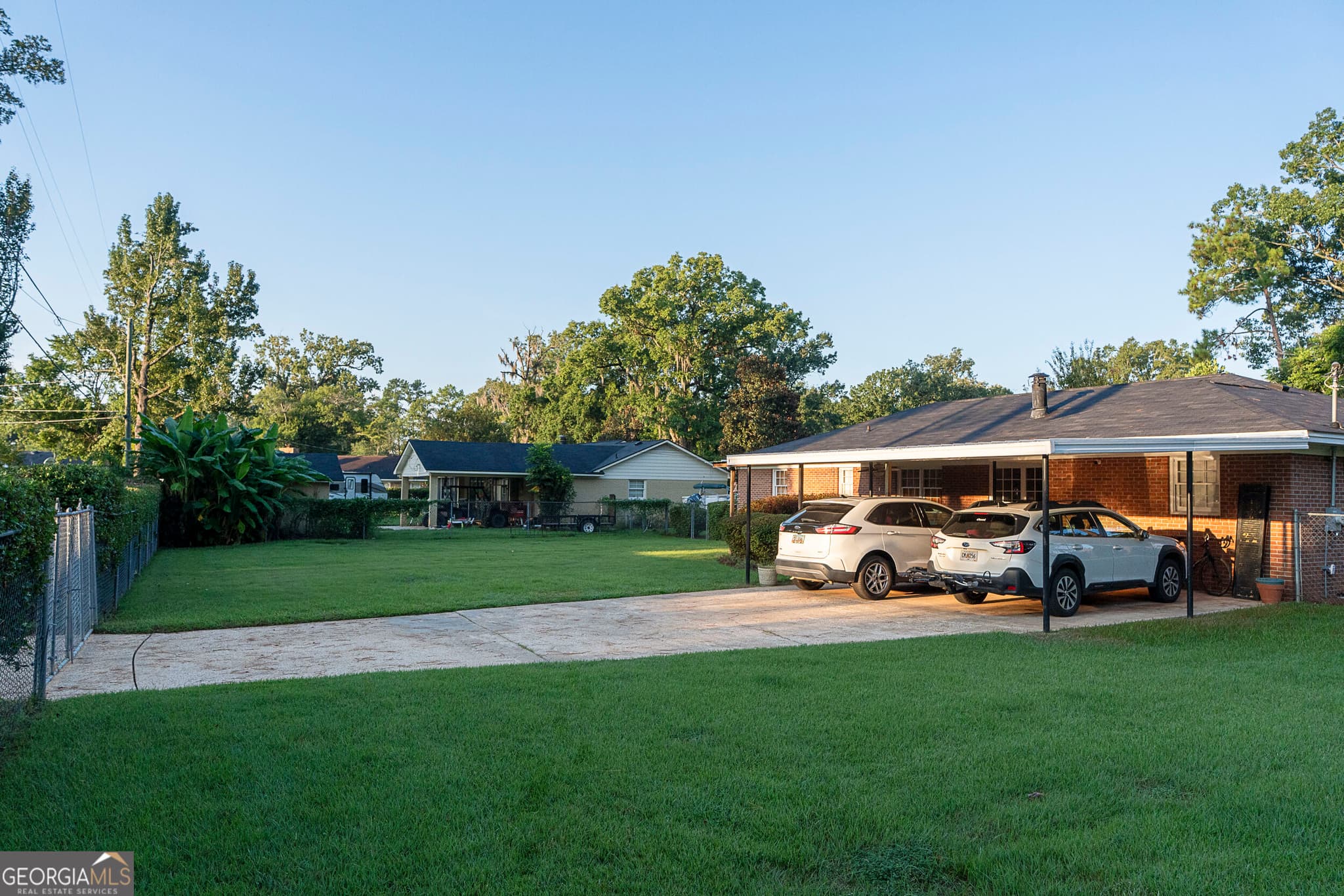 4 bedroom, 2 bathroom, 2,212 sq ft single family residence for sale at 516 Summit Drive, Albany, GA 31707 — photo 6