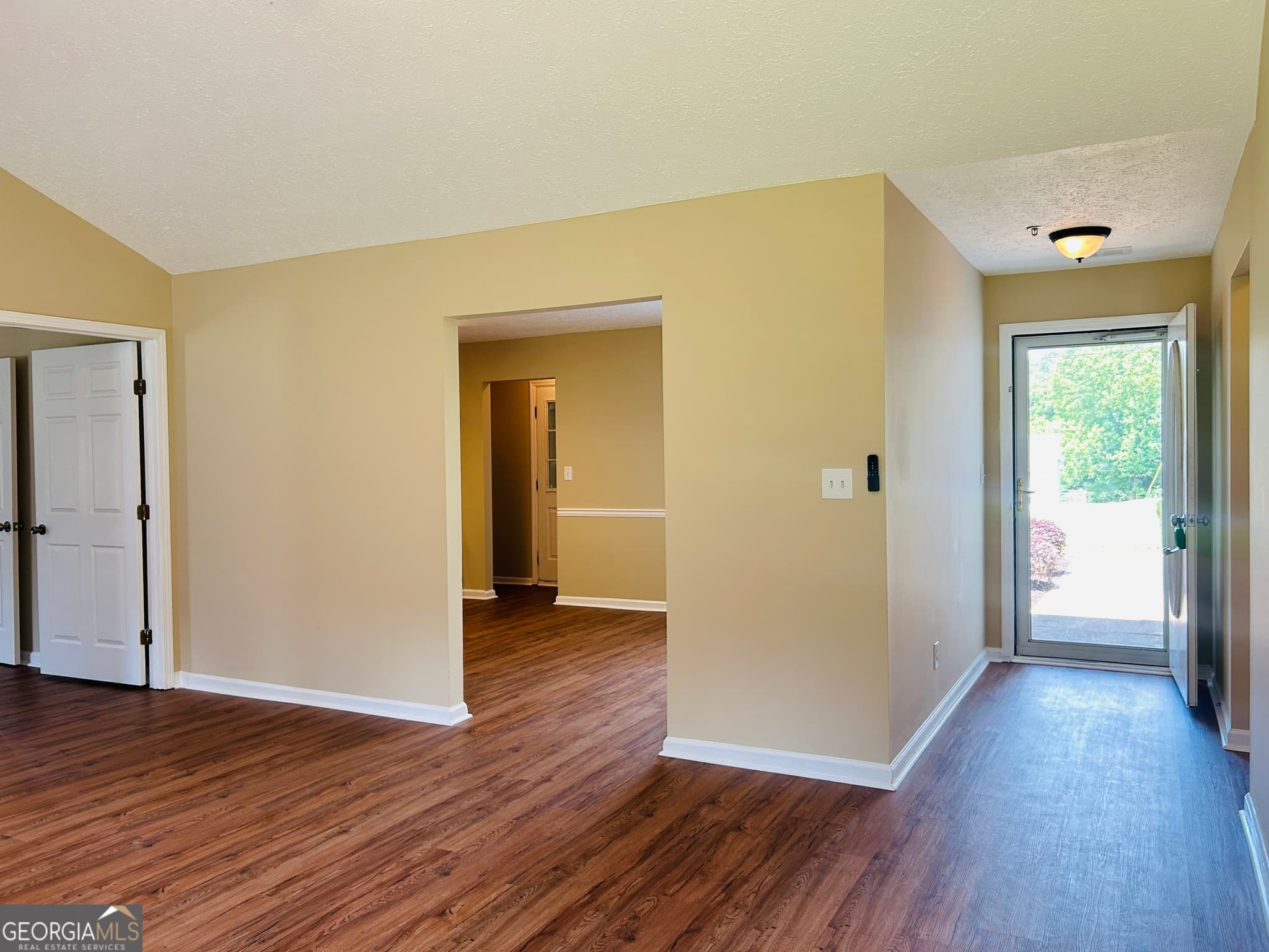 3 bedroom, 5 bathroom, 1,284 sq ft single family residence for rent at 210 Shamrock Way, Newnan, GA 30263 for $1,995 a month — photo 7