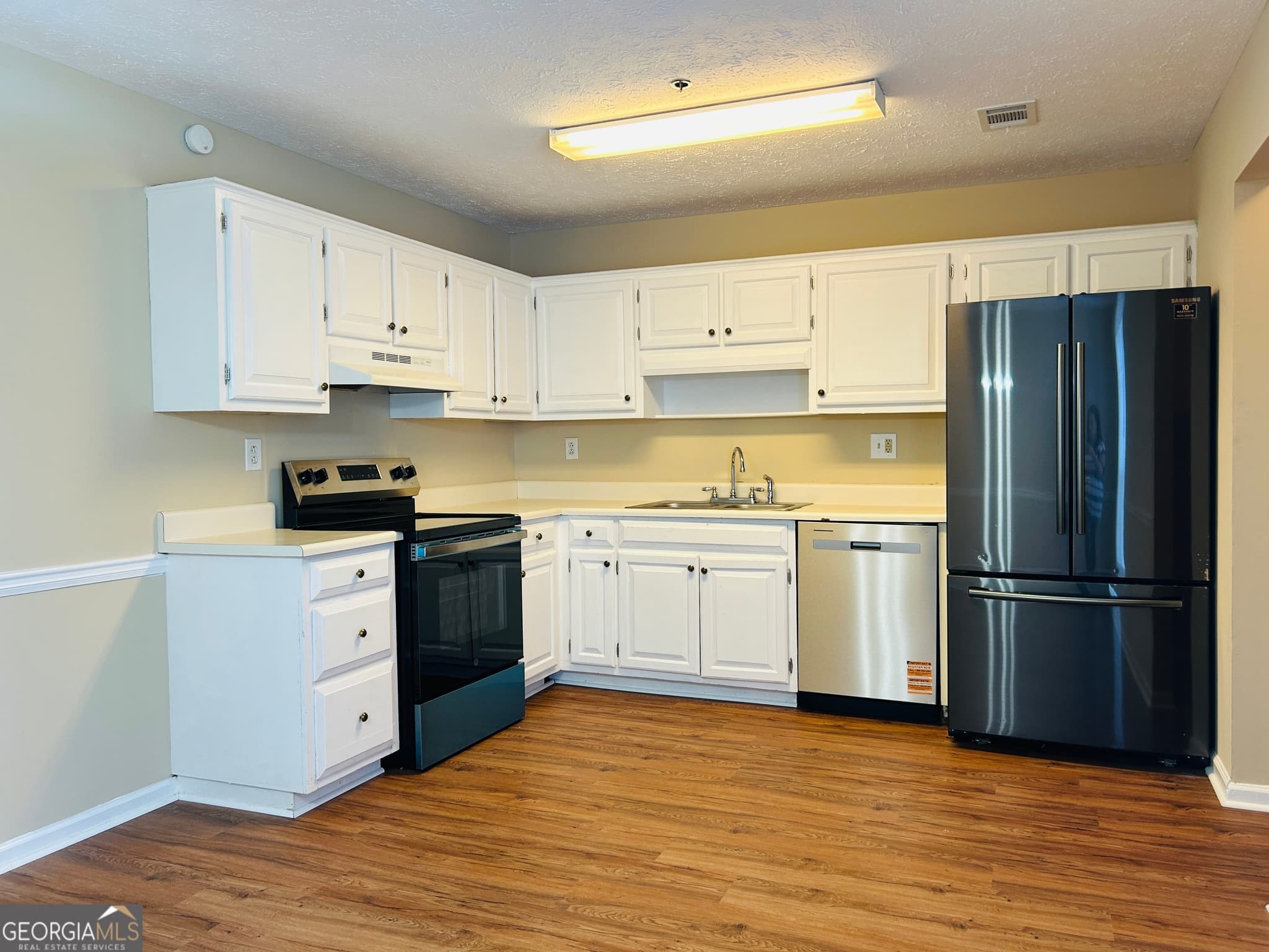 3 bedroom, 5 bathroom, 1,284 sq ft single family residence for rent at 210 Shamrock Way, Newnan, GA 30263 for $1,995 a month — photo 10