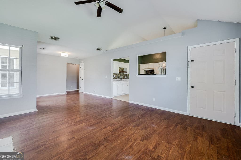 3 bedroom, 2 bathroom, 1,221 sq ft single family residence for sale at 123 Berwick Lakes Boulevard, Pooler, GA 31322 — photo 4