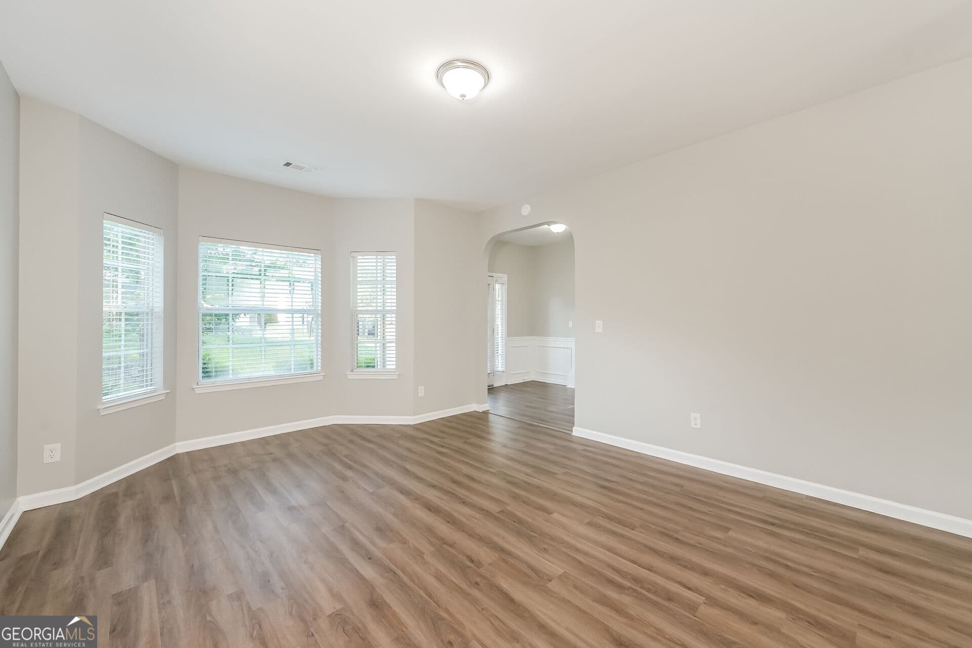 4 bedroom, 2.5 bathroom, 2,900 sq ft single family residence for sale at 999 Baltic Way, Lithonia, GA 30058 — photo 3
