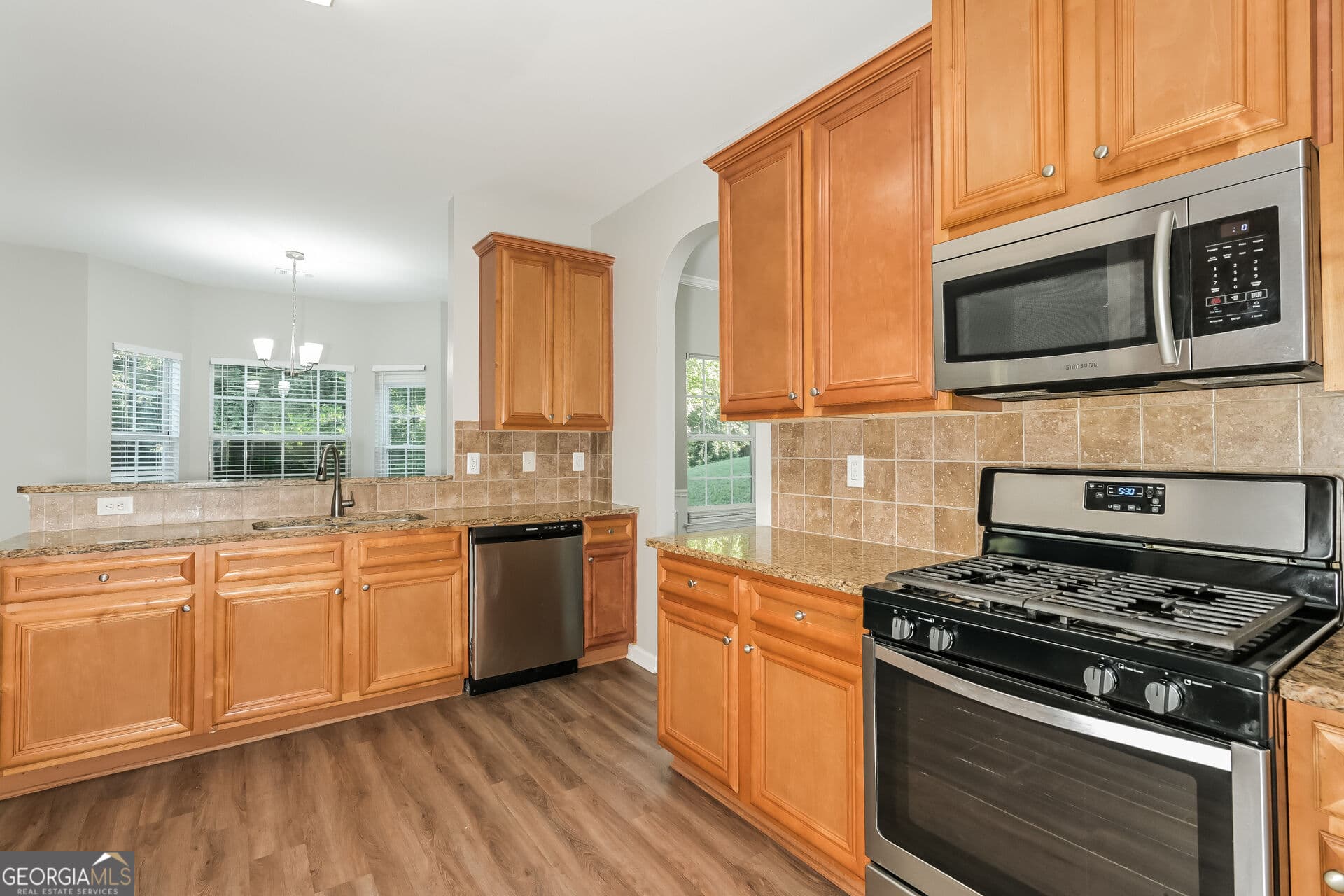 4 bedroom, 2.5 bathroom, 2,900 sq ft single family residence for sale at 999 Baltic Way, Lithonia, GA 30058 — photo 9