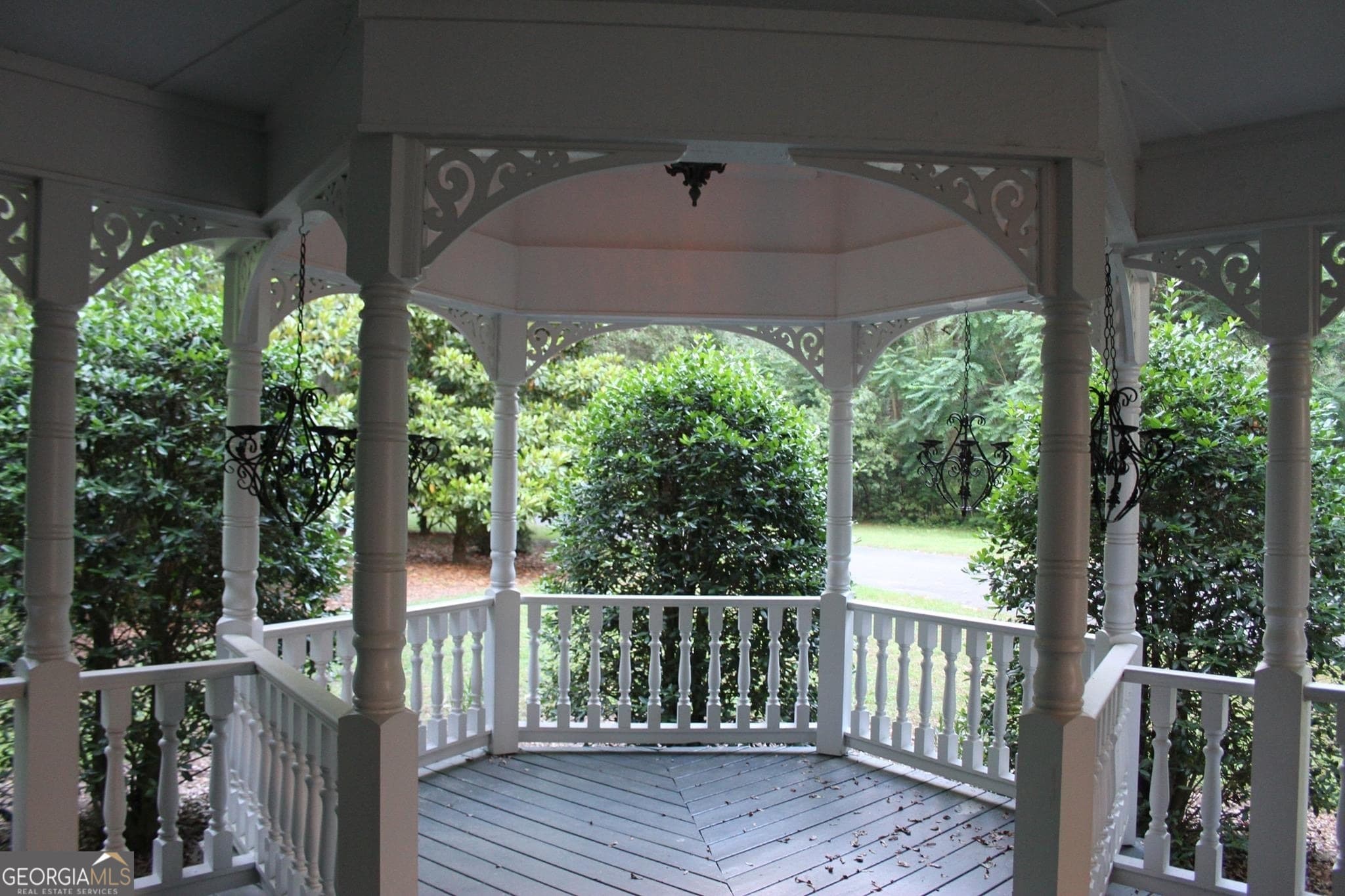 3 bedroom, 4 bathroom, 5,000 sq ft single family residence for sale at 124 N Valhalla Lane, Cordele, GA 31015 — photo 4