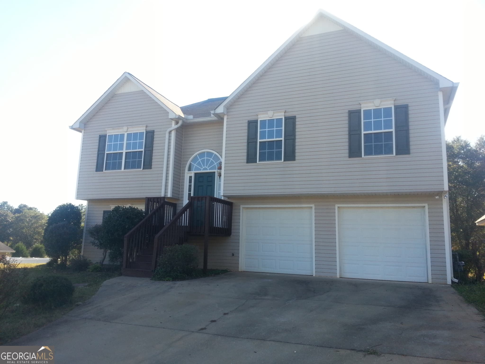 5 bedroom, 3 bathroom, 2,230 sq ft single family residence for rent at 13 Ferry Crossing Drive, Rome, GA 30161 for $2,250 a month — photo 1 of 42