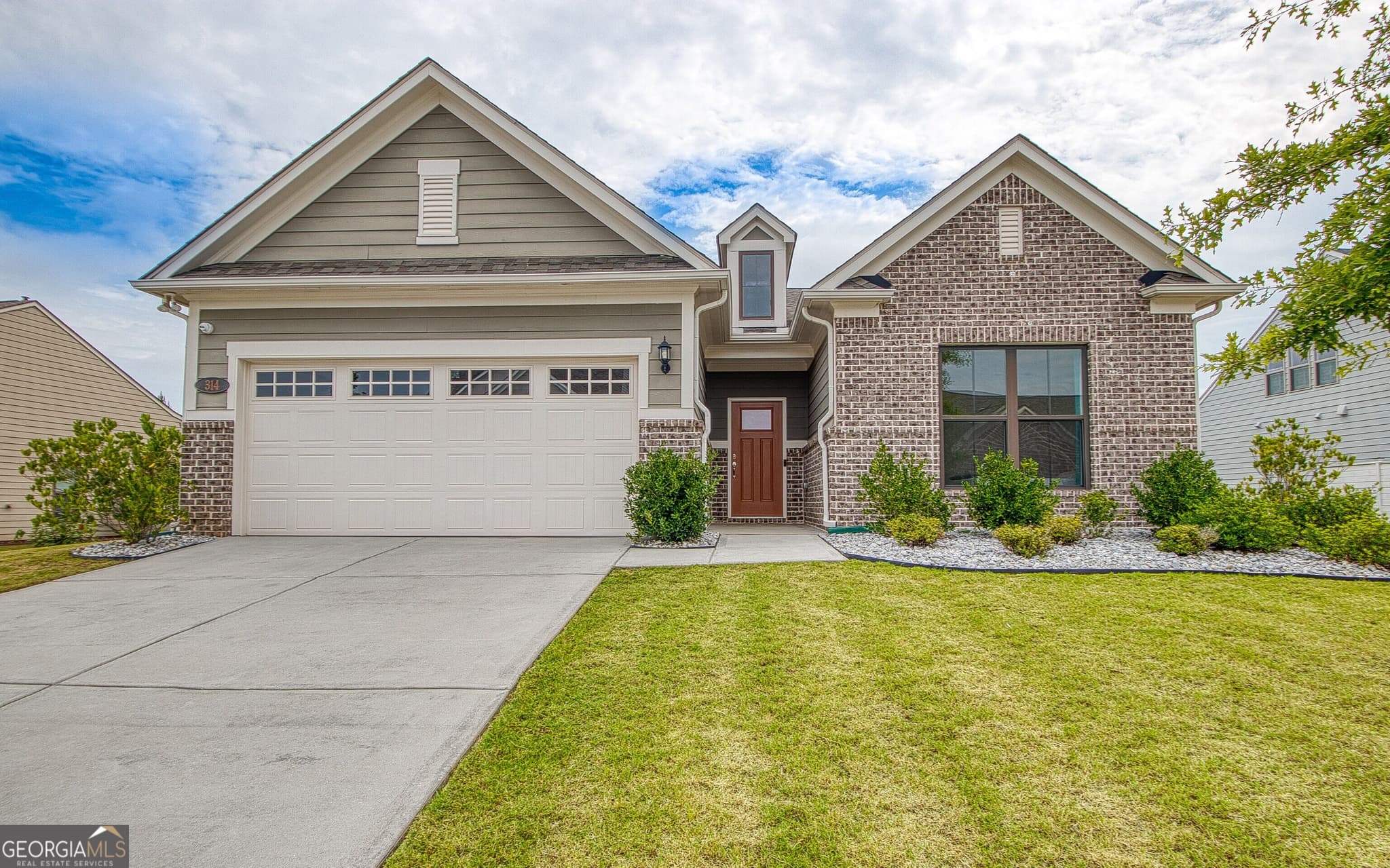 4 bedroom, 2 bathroom, 2,020 sq ft single family residence sold at 314 Lovell Avenue, Peachtree City, GA 30269