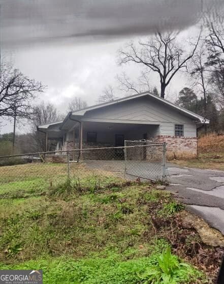 4 bedroom, 1.5 bathroom, 1,400 sq ft single family residence for sale at 46 Mohawk Trail, Ringgold, GA 30736 — photo 1 of 16
