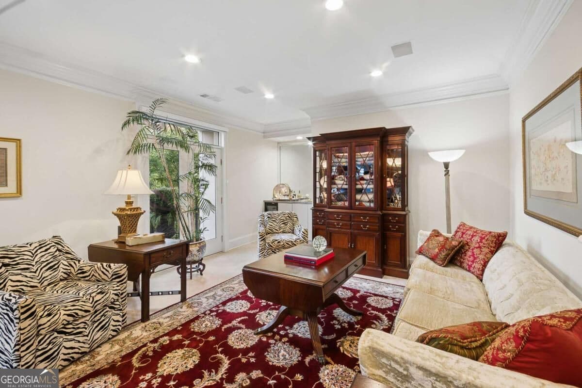 5 bedroom, 5 bathroom, 5,886 sq ft condominium for sale at 2960 Pharr Court South N6 & N8, Atlanta, GA 30305 — photo 10