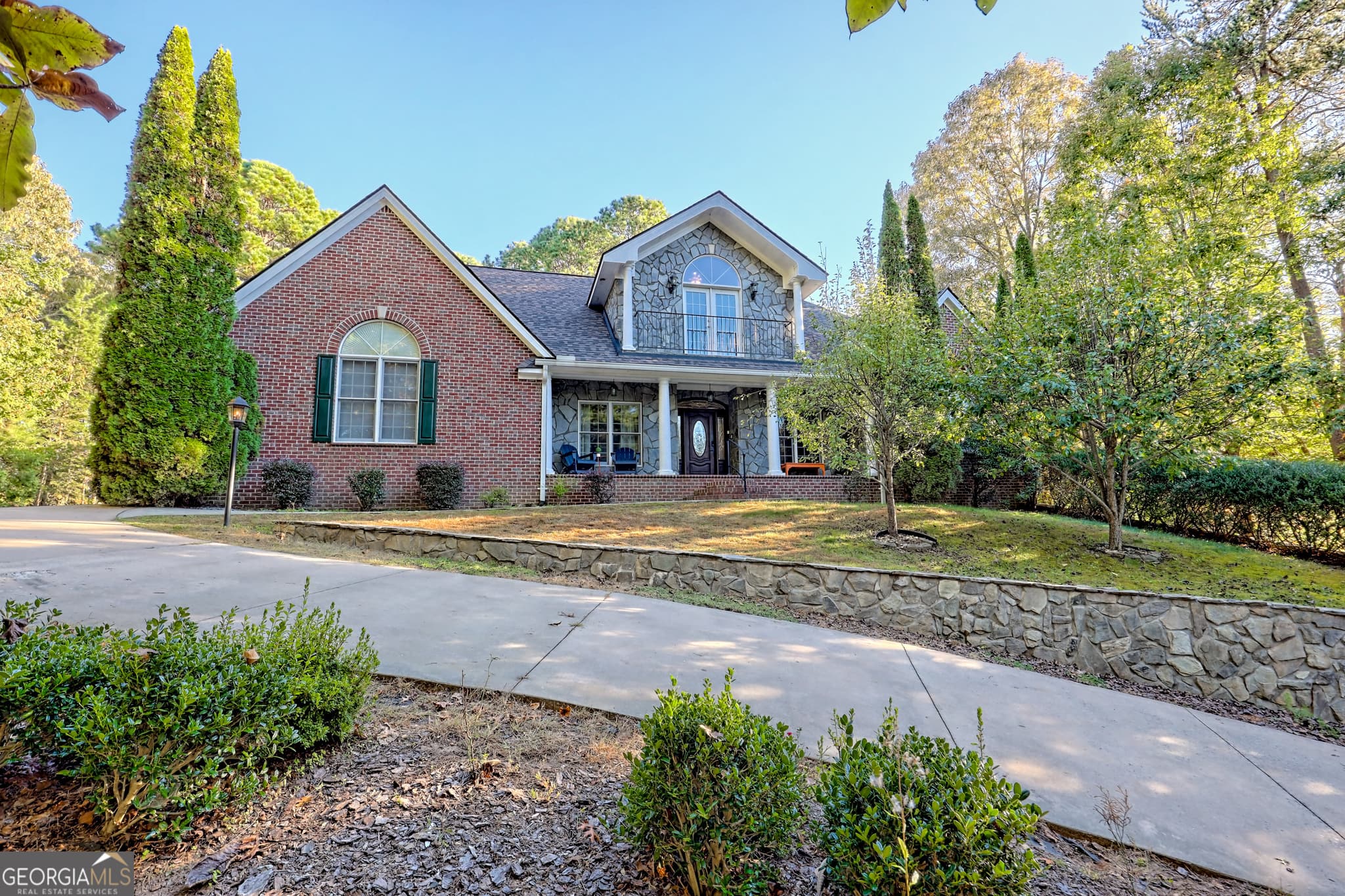 7 bedroom, 5 bathroom, 5,500 sq ft single family residence for sale at 280 Wilfar Strasse, Helen, GA 30545 — photo 3