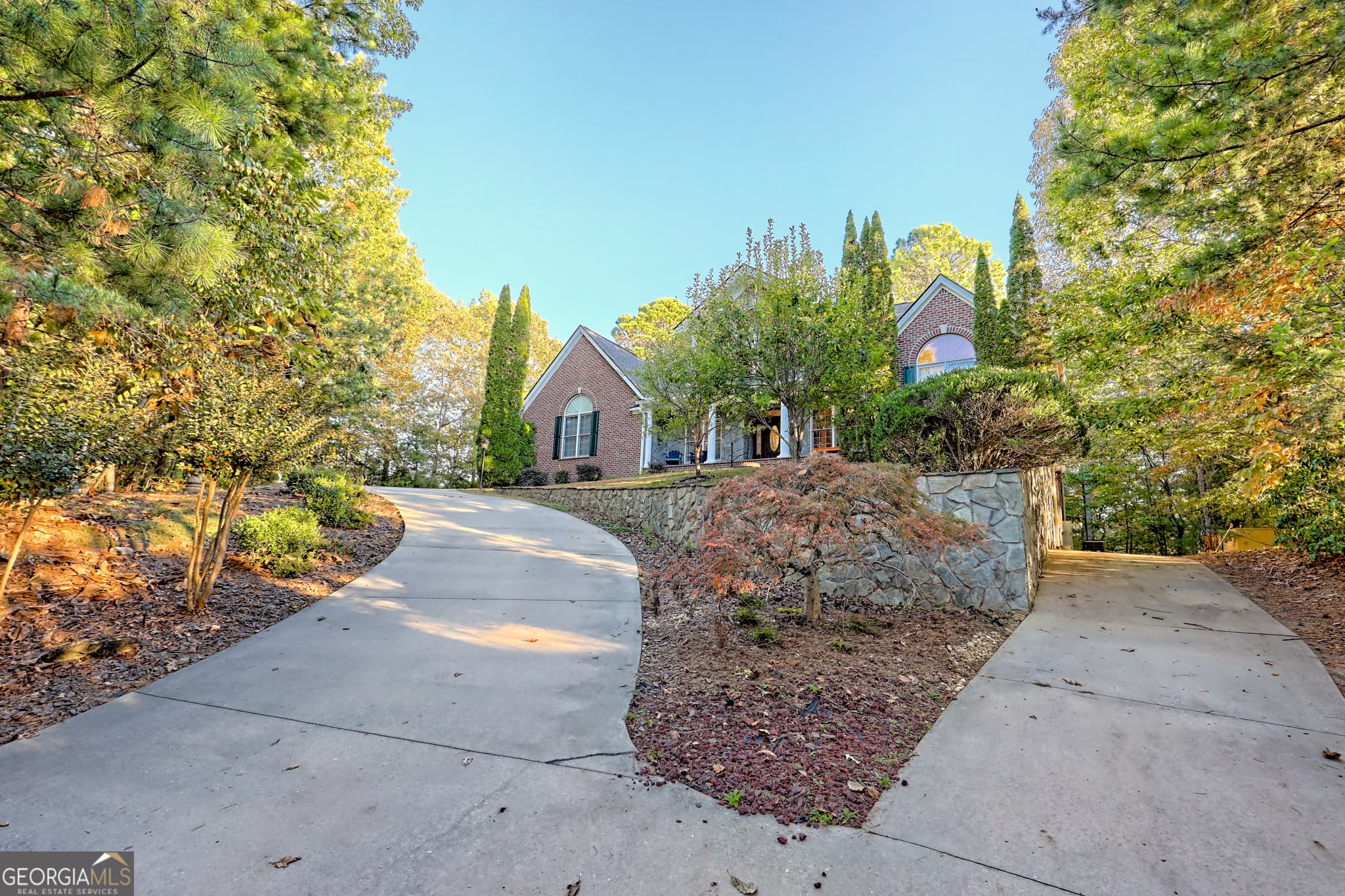 7 bedroom, 5 bathroom, 5,500 sq ft single family residence for sale at 280 Wilfar Strasse, Helen, GA 30545 — photo 4