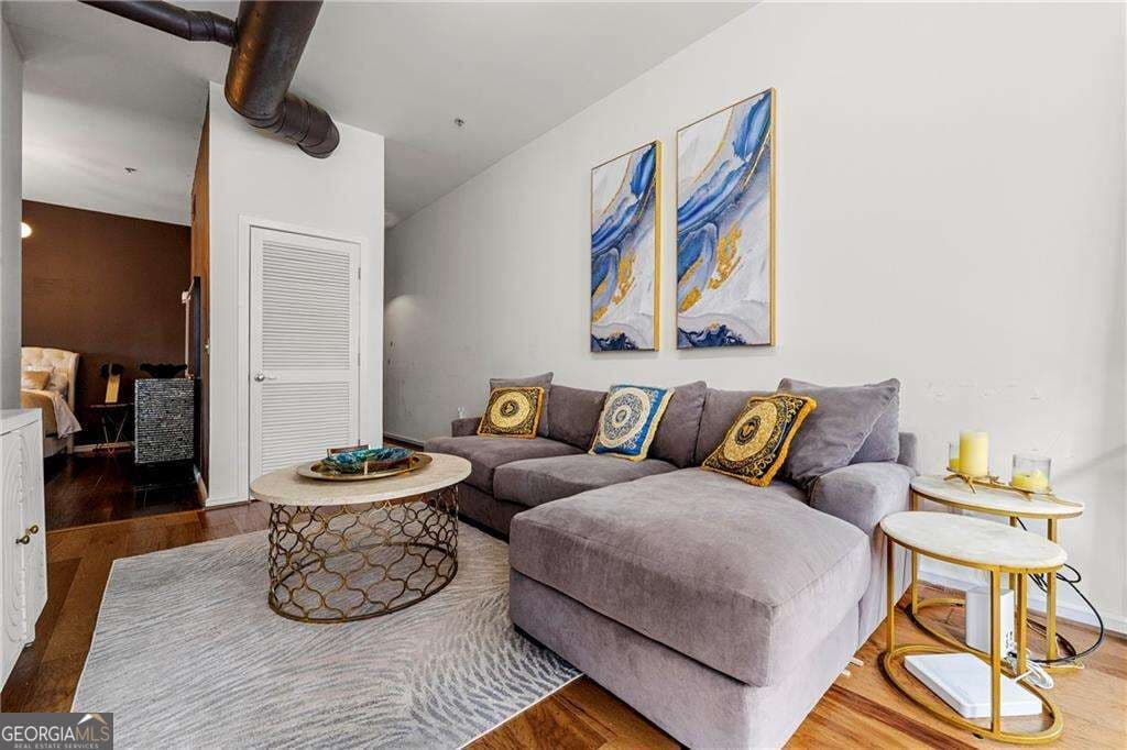 1 bedroom, 1 bathroom, 625 sq ft loft,condominium for sale at 800 Peachtree Street 8601, Atlanta, GA 30308 — photo 4