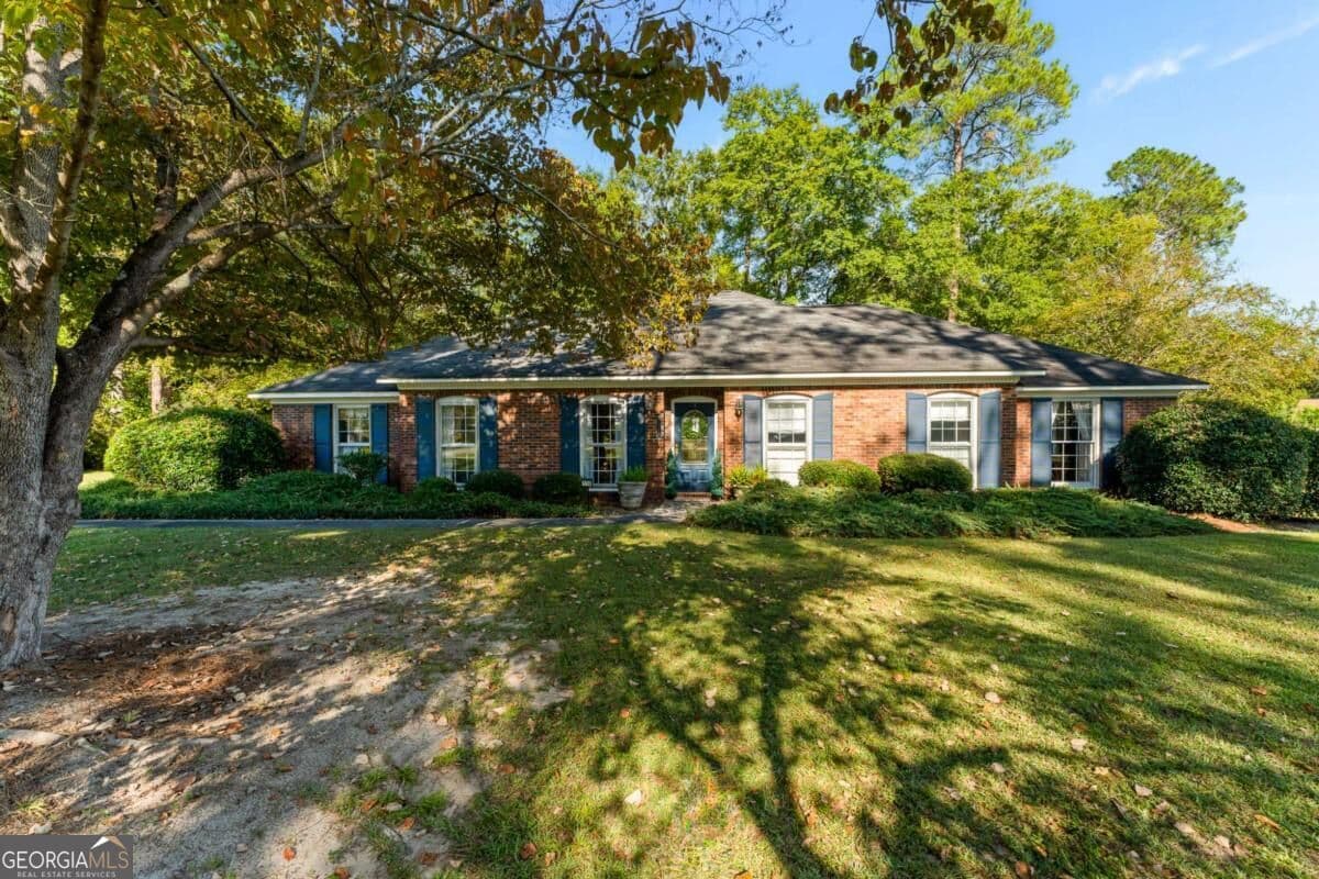 3 bedroom, 2 bathroom single family residence for sale at 118 Pineneedle Road, Statesboro, GA 30458 — photo 2