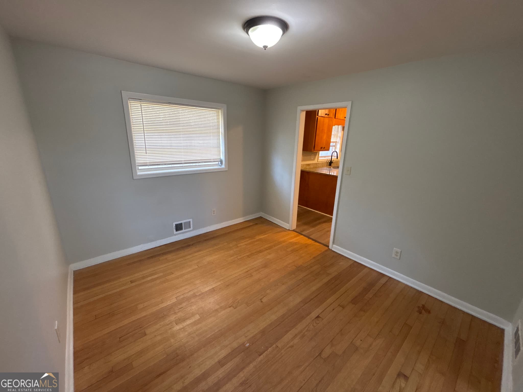 4 bedroom, 2 bathroom, 1,550 sq ft single family residence for sale at 3673 Glen Falls Drive, Decatur, GA 30032 — photo 8