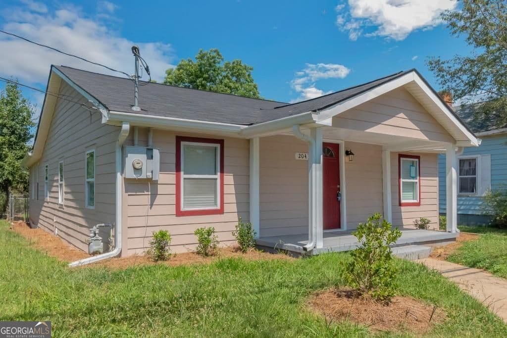 3 bedroom, 2 bathroom, 1,694 sq ft single family residence for rent at 204 Mill Street, Barnesville, GA 30204 for $1,550 a month — photo 7