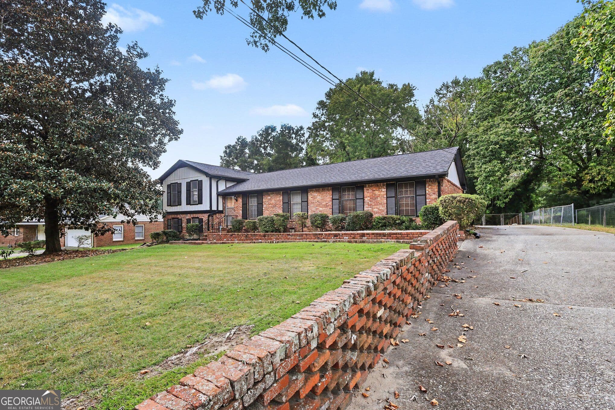 4 bedroom, 2 bathroom, 1,864 sq ft single family residence for sale at 6547 Annette Court, Riverdale, GA 30296 — photo 5