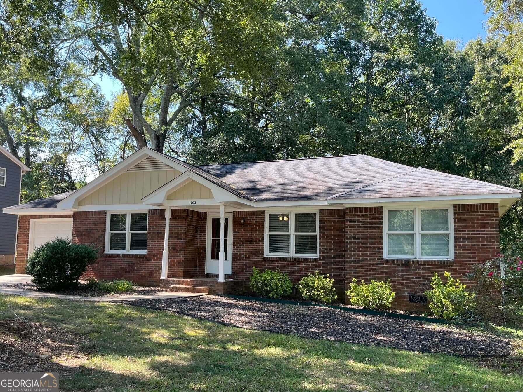 3 bedroom, 2 bathroom, 1,187 sq ft single family residence for sale at 502 Chestnut Lane, Monroe, GA 30655