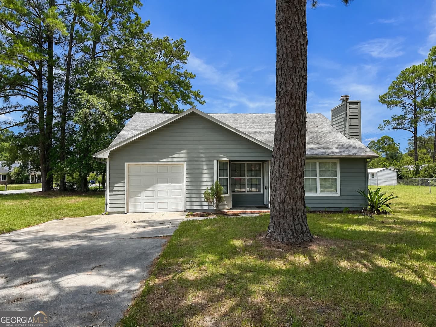 3 bedroom, 2 bathroom, 1,370 sq ft single family residence for sale at 145 Maplehurst Drive, Folkston, GA 31537 — photo 2