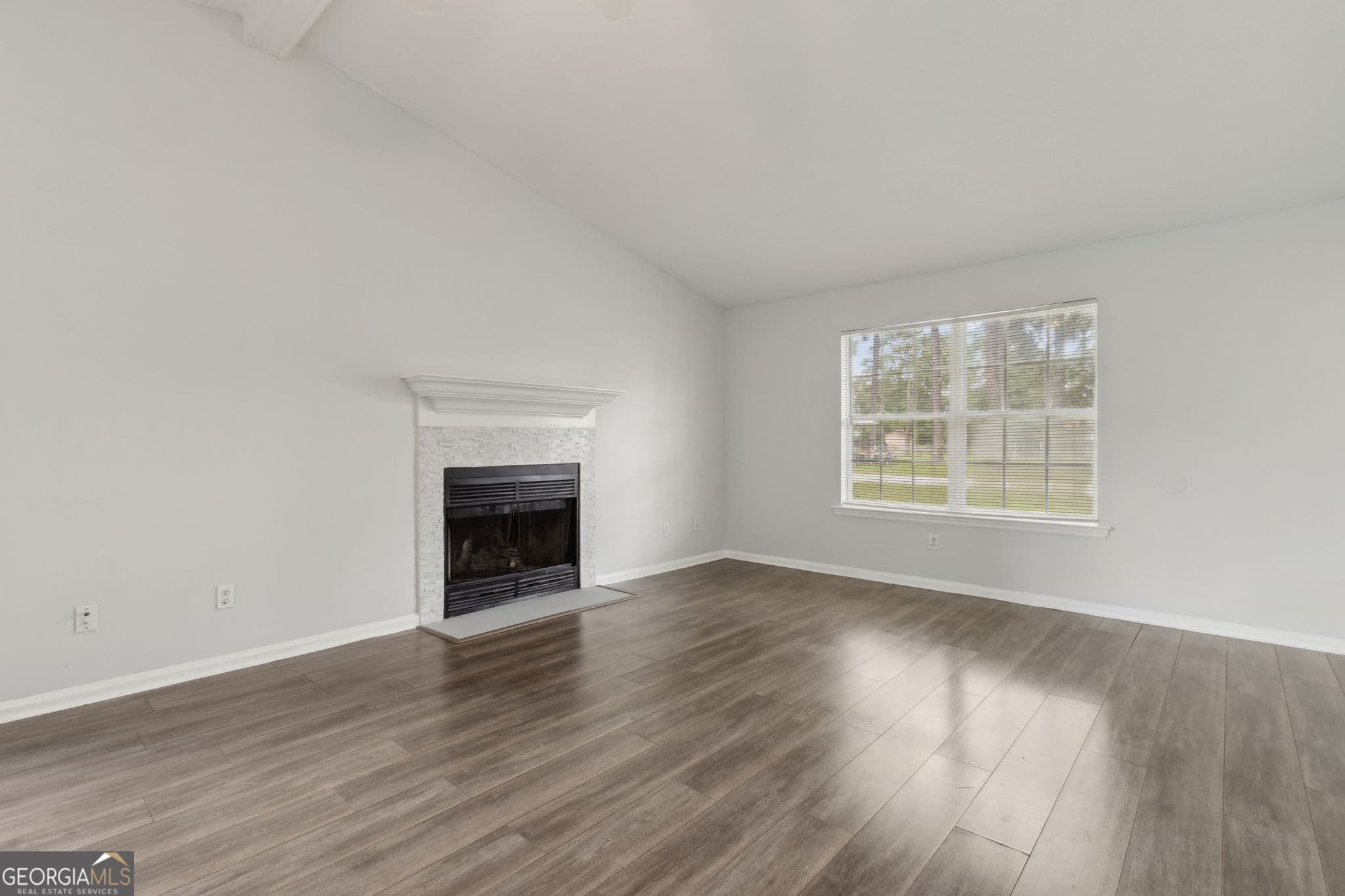 3 bedroom, 2 bathroom, 1,370 sq ft single family residence for sale at 145 Maplehurst Drive, Folkston, GA 31537 — photo 6
