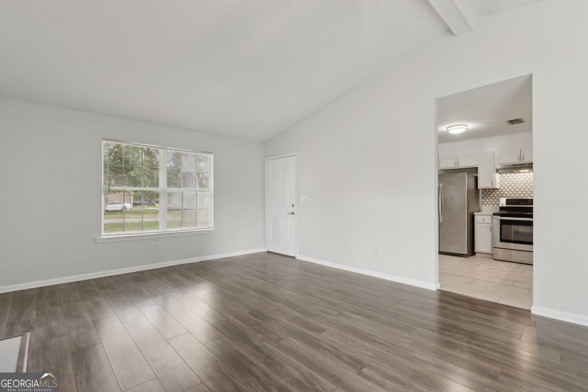 3 bedroom, 2 bathroom, 1,370 sq ft single family residence for sale at 145 Maplehurst Drive, Folkston, GA 31537 — photo 5