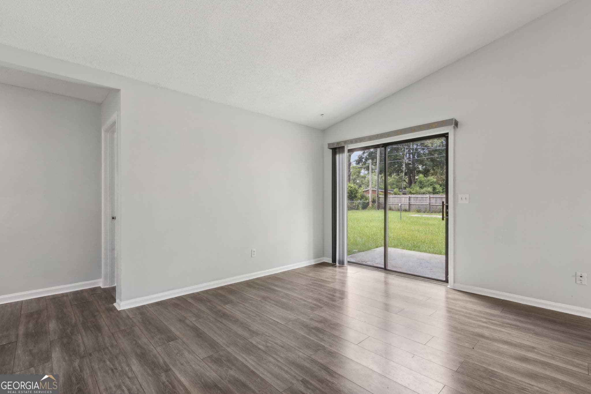 3 bedroom, 2 bathroom, 1,370 sq ft single family residence for sale at 145 Maplehurst Drive, Folkston, GA 31537 — photo 9