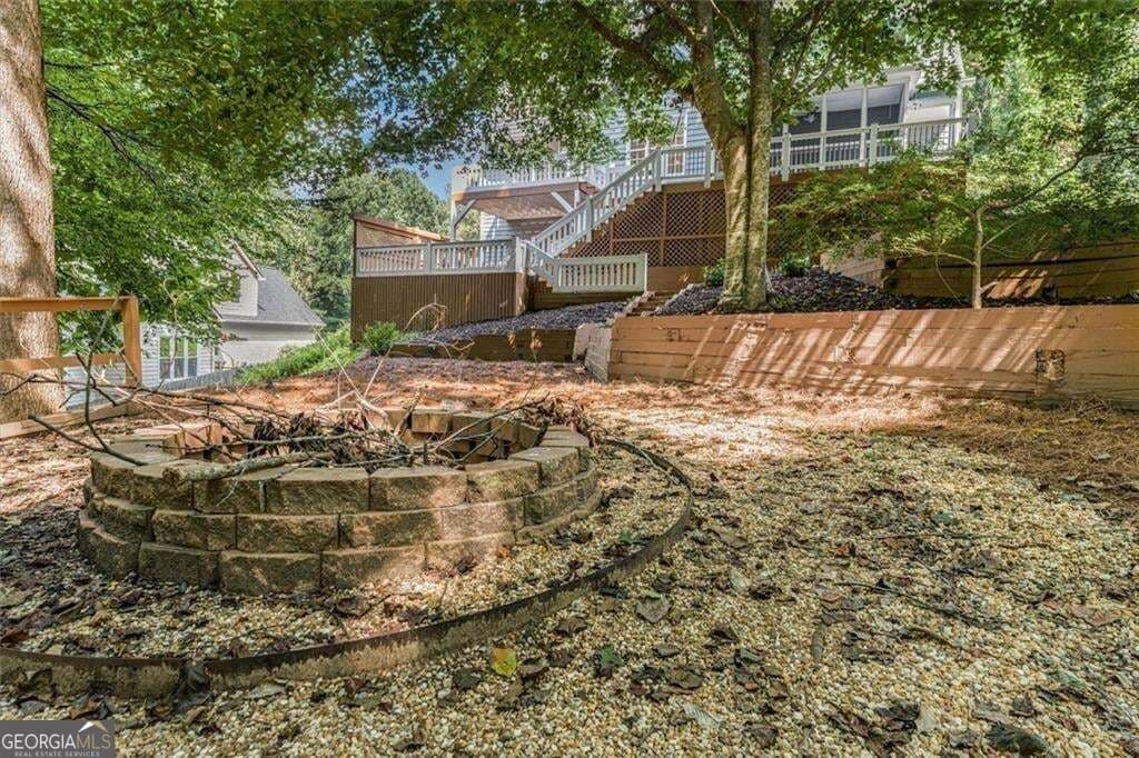 5 bedroom, 3.5 bathroom, 3,620 sq ft single family residence for sale at 4005 Southbrook Court, Kennesaw, GA 30152 — photo 8