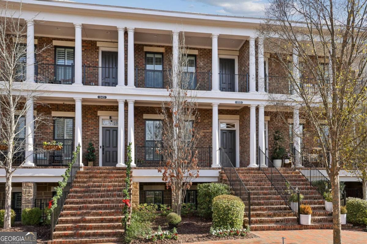 3 bedroom, 3.5 bathroom, 2,535 sq ft townhouse for rent at 355 Cricket Lane, Alpharetta, GA 30009 for $5,500 a month — photo 1 of 1